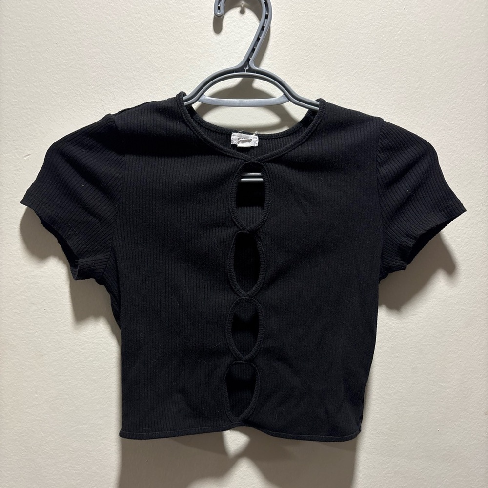 3/$30 Garage Black Ribbed Cut-Out Keyhole Short Sleeve Crop Top - M